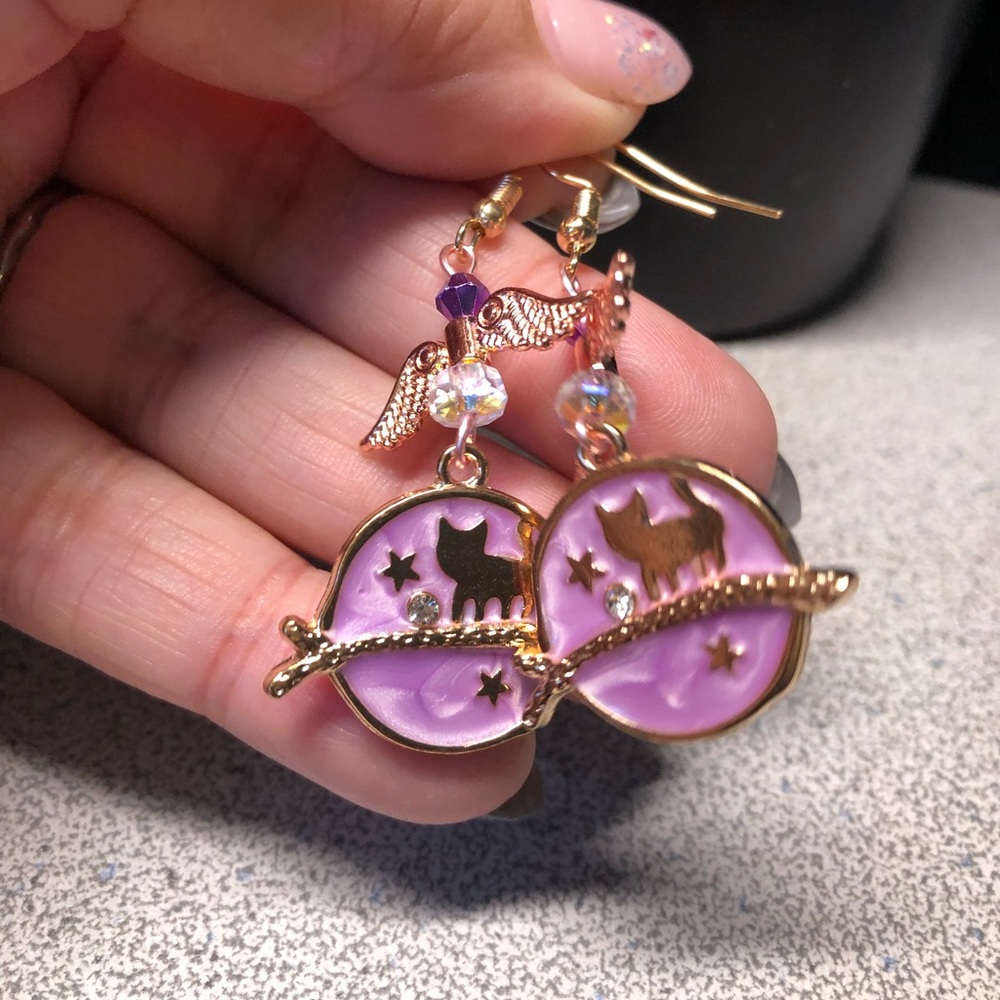 2/20 Betsey Johnson style large  purple cat charm earrings